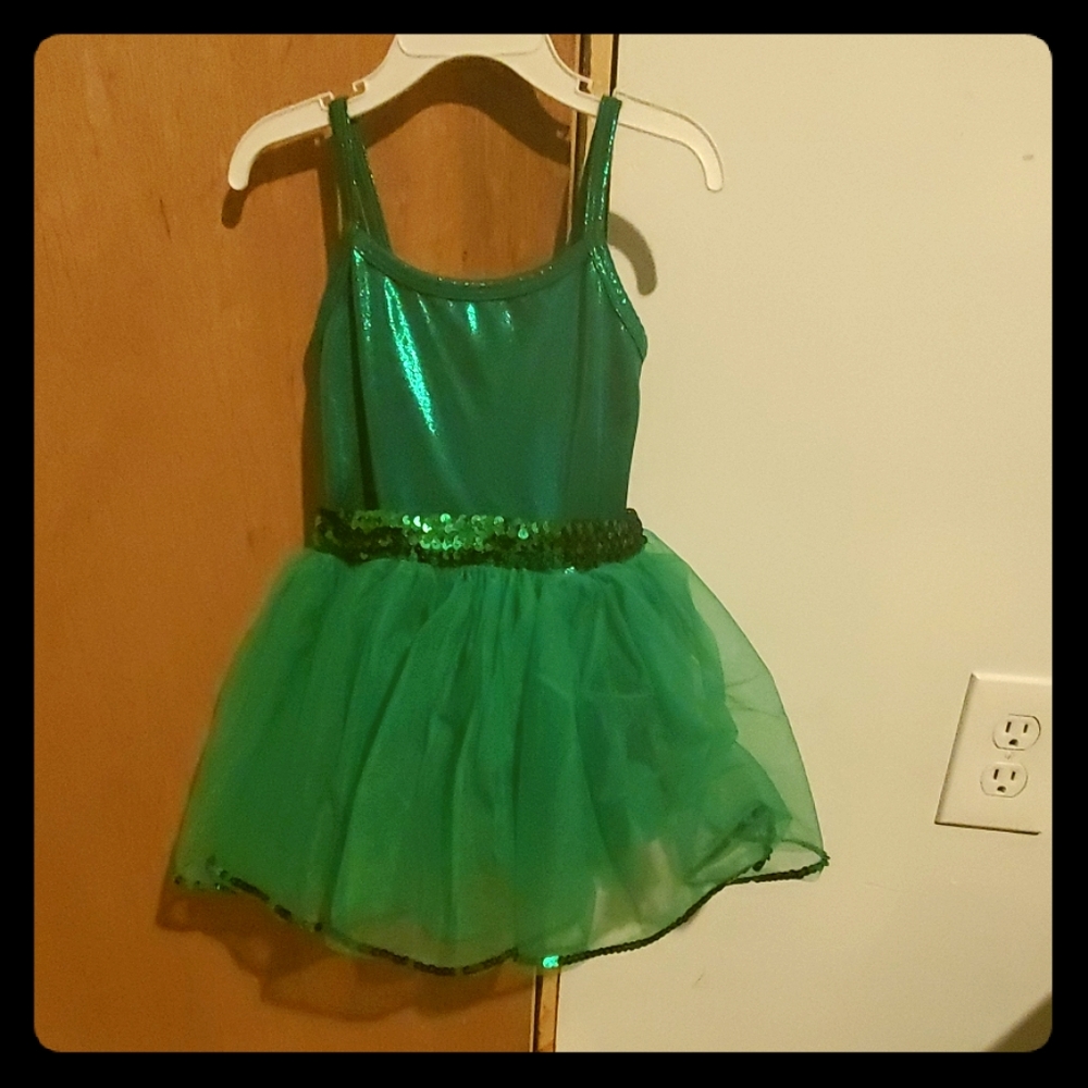 Green dance recital dress, child small, 5-7.